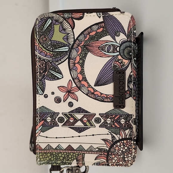 Sakroots Convertible Crossbody Bag w/Free Wallet - Picture 12 of 15